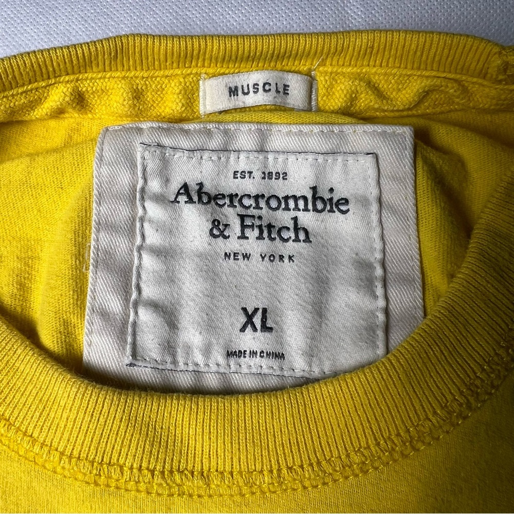 Abercrombie & Fitch Yellow Graphic Tee - Picture 5 of 9